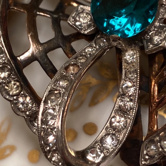 Sterling Mazer bracelet w/green rhinestone in center of flower 6 3/4” Vintage - Picture 12 of 17